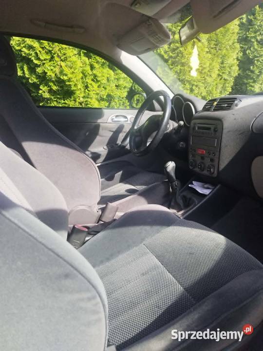 Alfa Romeo 147 20 benzyna 2002 r Tomaszów Lubelski sprzedam