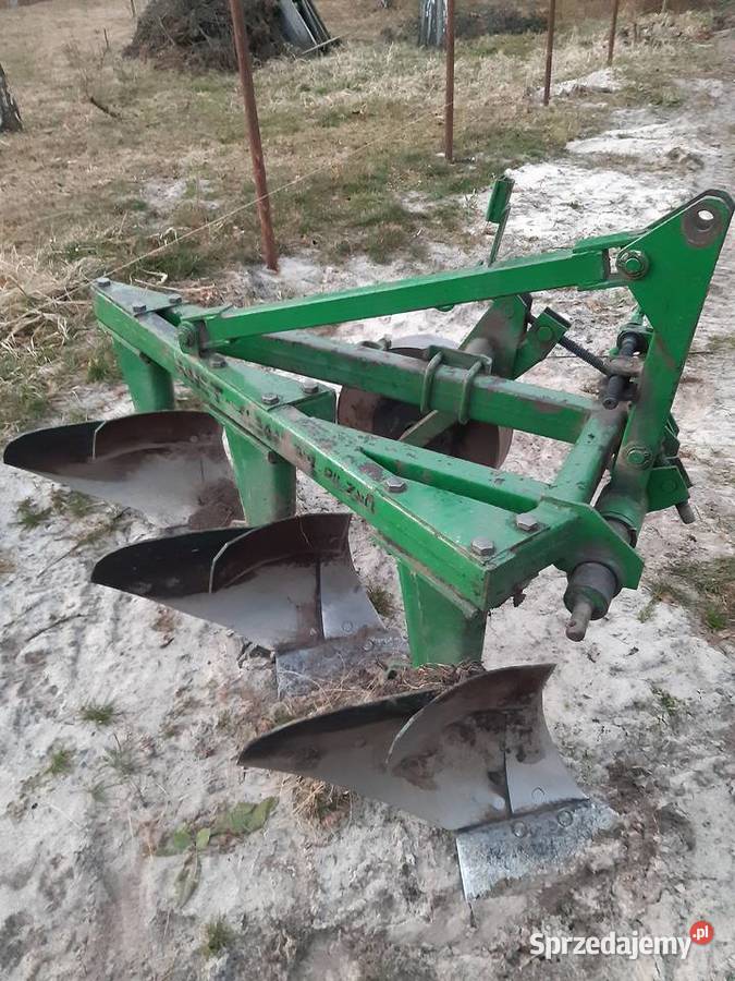Pług 3 zagonowy Maszyny uprawowe Prusicko