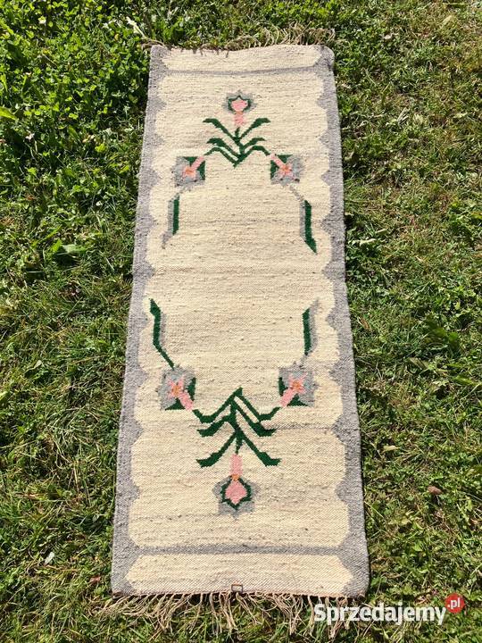 Długi kilim wełniany Cepelia PRL kwiaty Nisko
