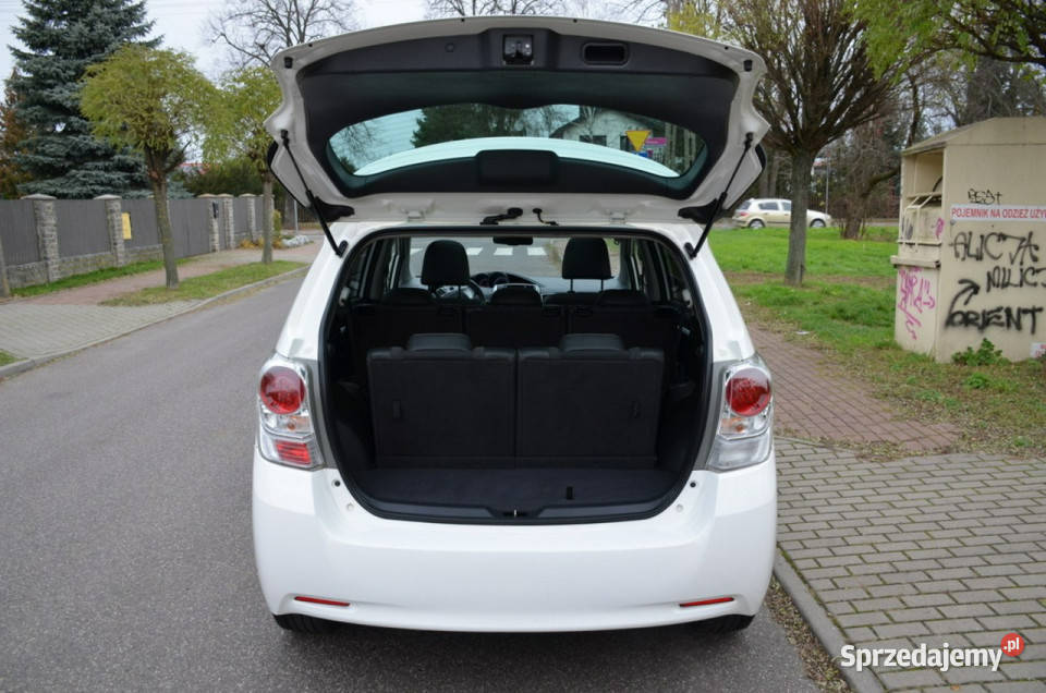 Toyota Verso Opłacona 18i 147 Serwis Bixenon czujnik deszczu Kutno