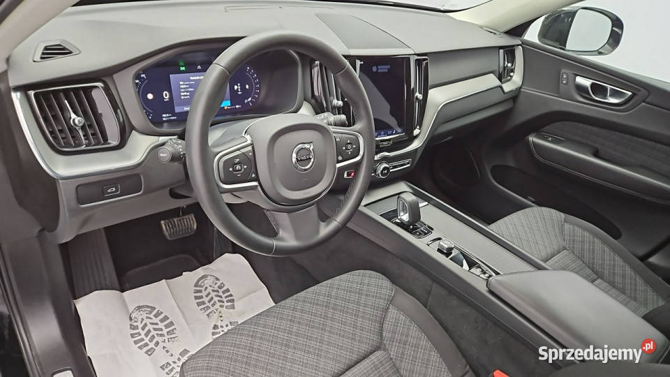 Volvo XC 60 B5 B AWD Core aut Z Polskiego Salonu czujnik parkowania Warszawa