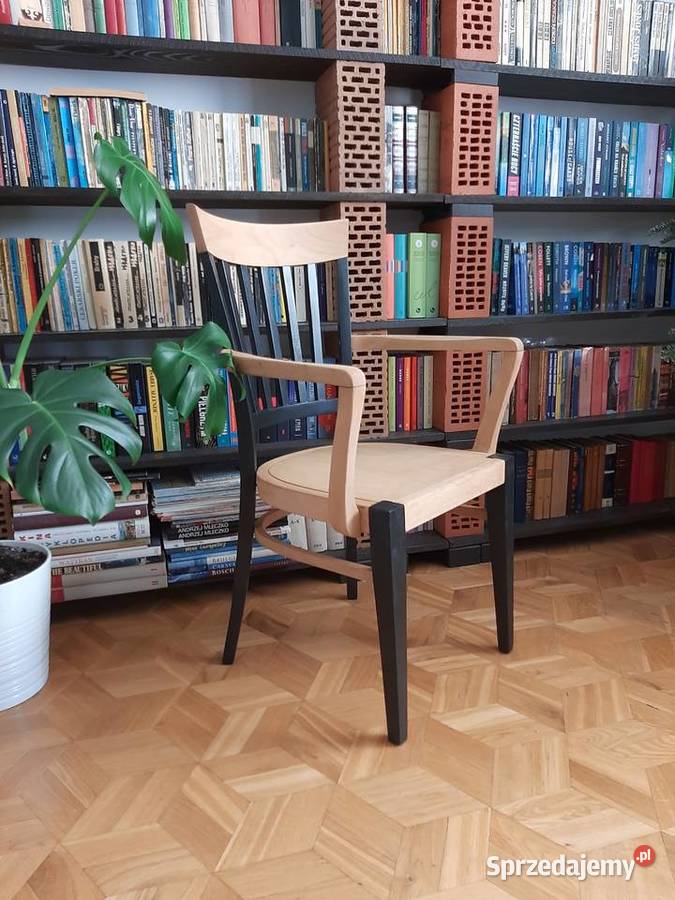 Krzesło drewniane z podłokietnikami Łódź