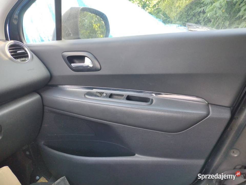Fotel Skórzany wnętrze 7 osobowy Peugeot 5008 Rok produkcji 2010 Fotele i kanapy Nowa Sól