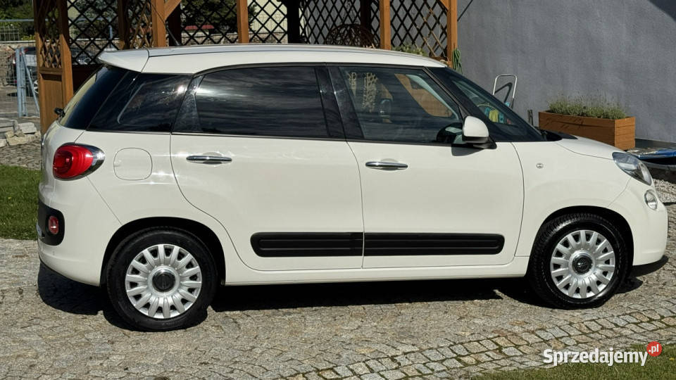 Fiat 500L 14 Benz 95 z Niemiec Tempomat Czujniki wiśniowy Strzegom sprzedam