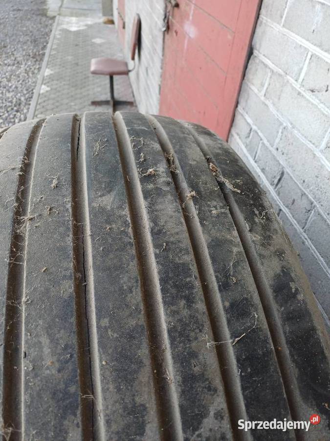 Opony rolnicze 1300x530533