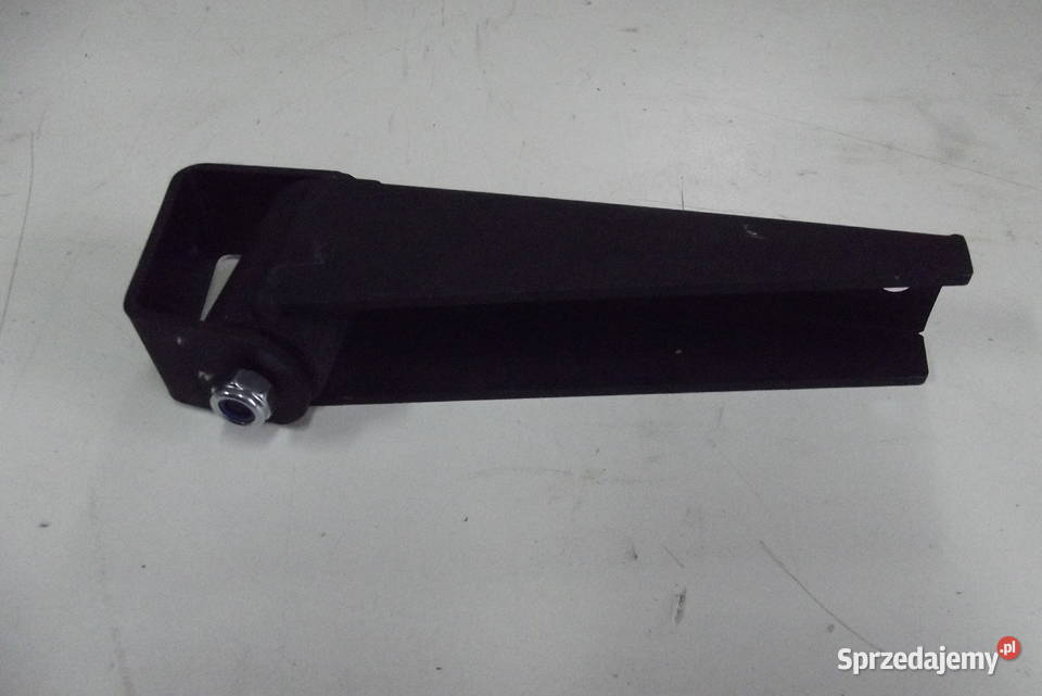 Wspornik mocowania lampy roboczej URSUS kabina lubelskie Parczew