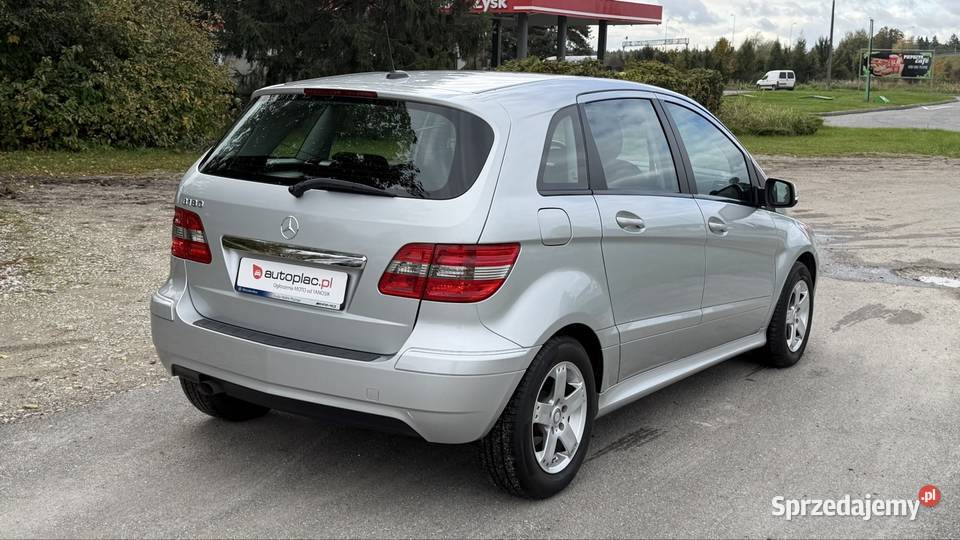 Raty 17 benz 130 klimatyzacja Pięknie utrzymany Masłowo