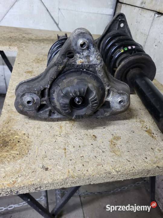 mocowania i amortyzatory przód i tył komplet Żory