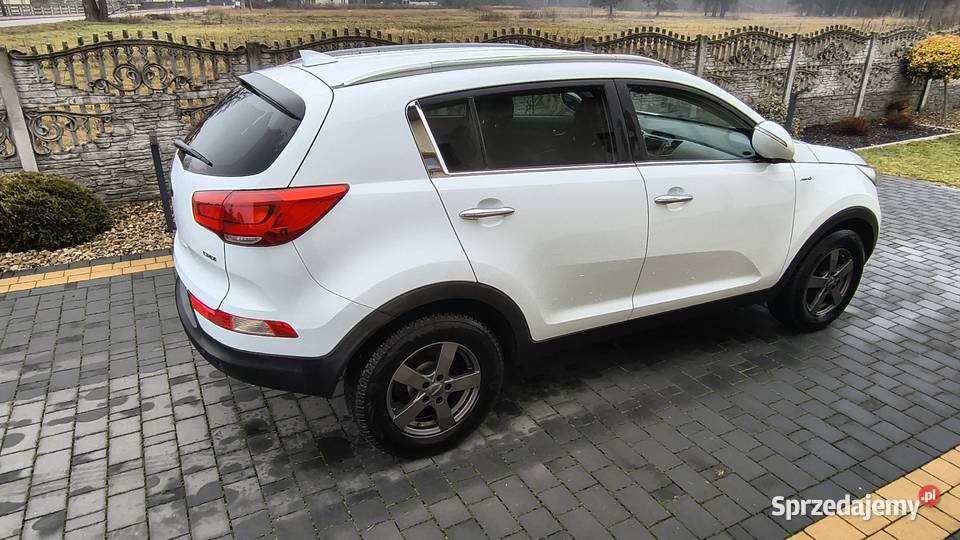 Kia SPORTAGE 20 CRDi BOGATA WERSJA WYPOSAŻENIA biały Samochody osobowe Morawica