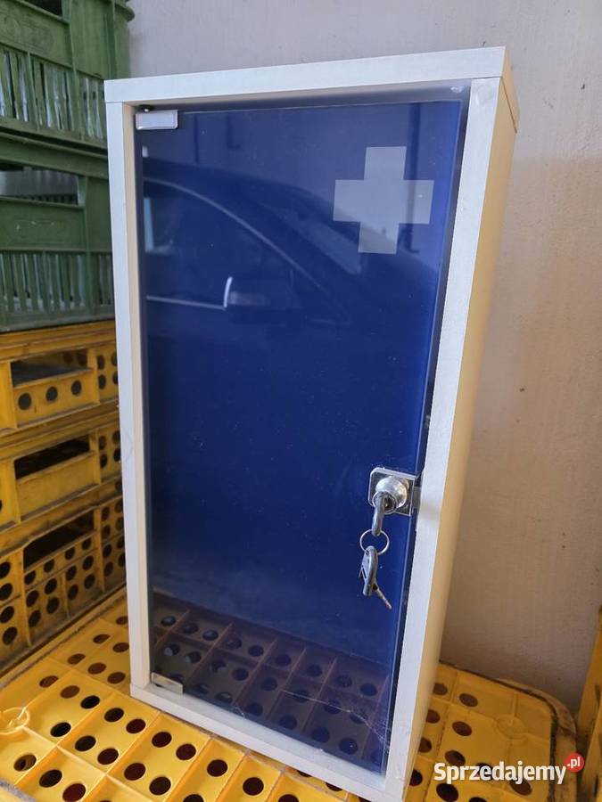 Apteczka szafka Apteczki, gaśnice, trójkąty mazowieckie Garwolin sprzedam