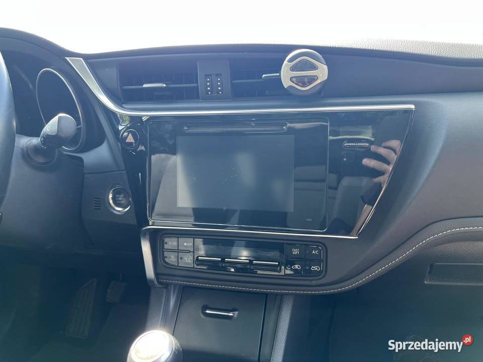 TOYOTA Auris 12T 116 Design EB162 świętokrzyskie Kielce