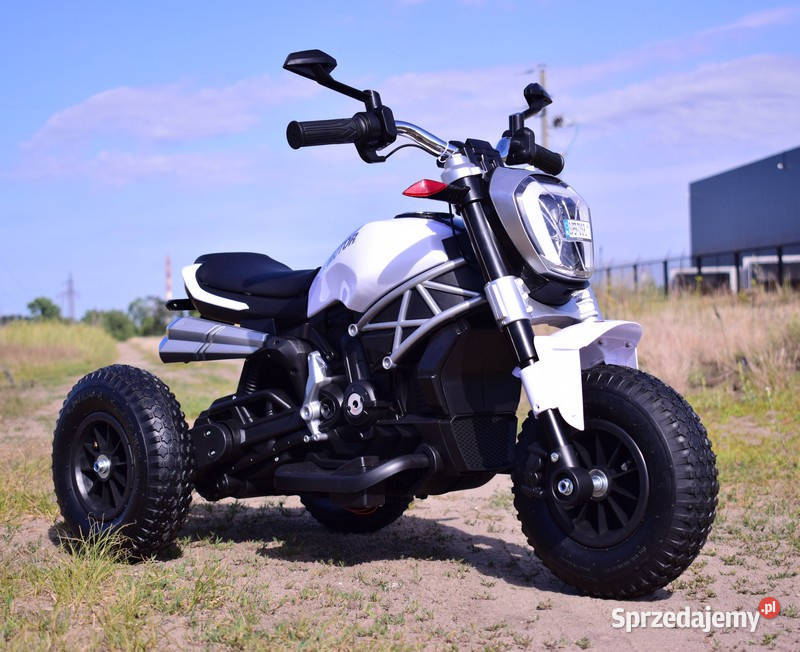 BAWIBUS auto motorek WIELKI MOTOR ŚCIGACZ