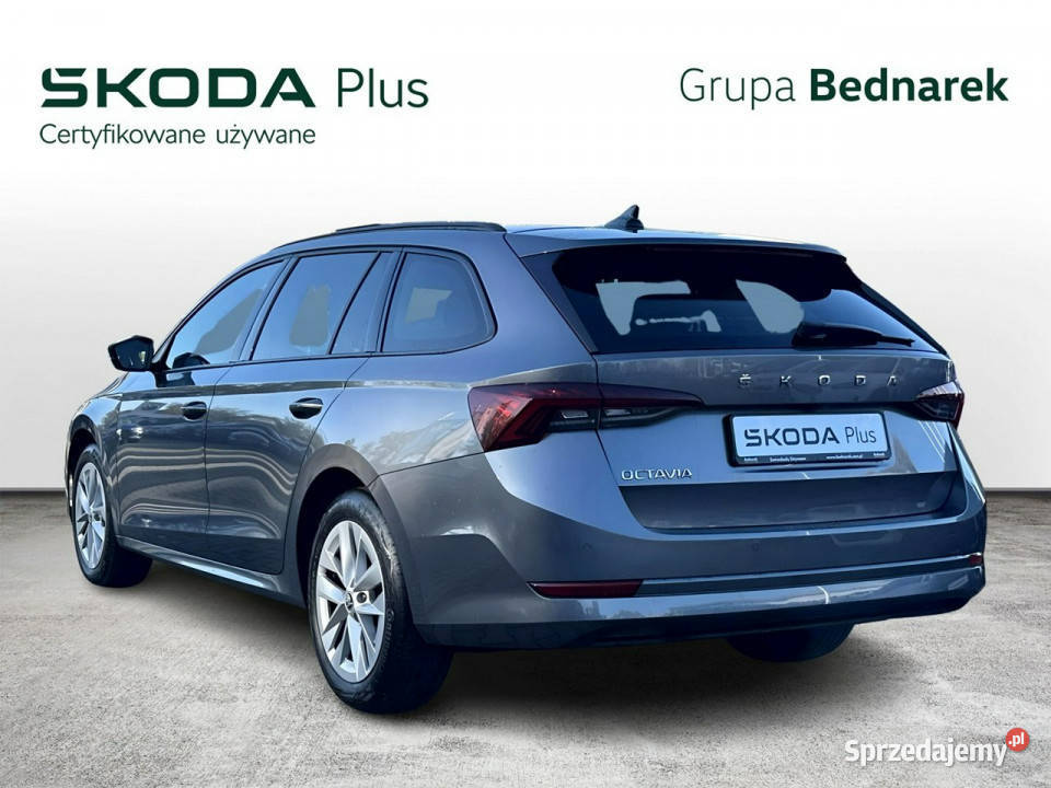 koda Octavia Bezwypadkowy Salon Polska Serwis kamera cofania łódzkie