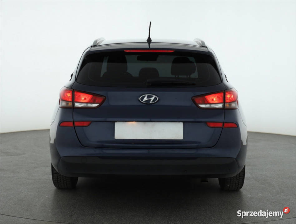 Hyundai i30 14 TGDI wielofunkcyjna kierownica