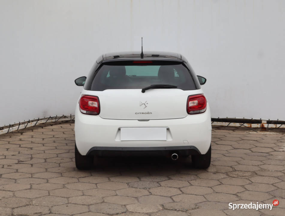 Citroen DS3 12 PureTech Rok produkcji 2015 Łódź