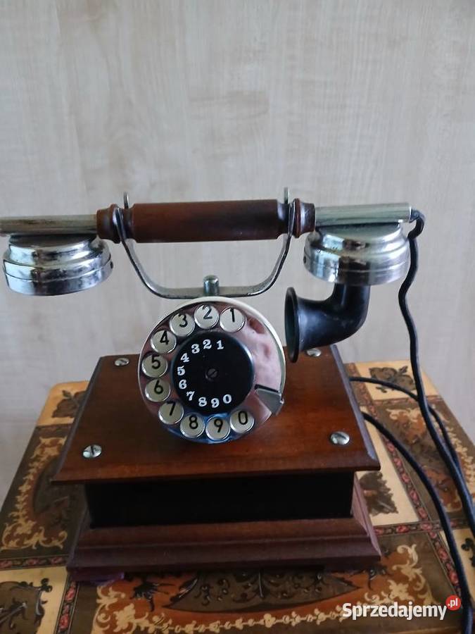 Telefon stacjonarny firmy R Sawa z PRL u