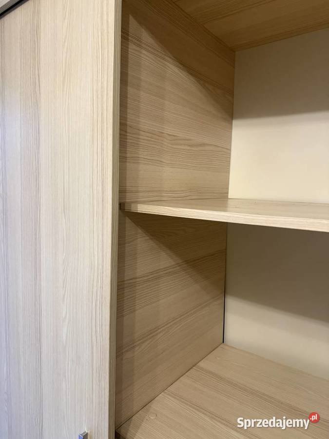 Szafa z drzwiami przesuwnymi Sochaczew