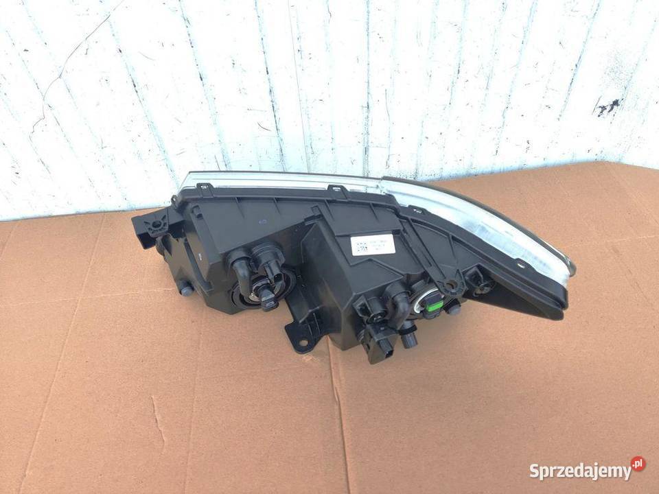 FIAT FREEMONT DODGE JOURNEY LAMPA PRAWA PRZÓD osobowe