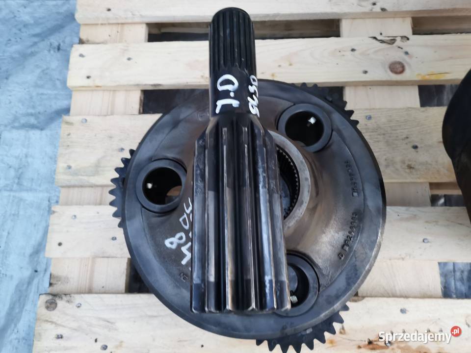 John Deere seria 8000 obudowa piasty tył