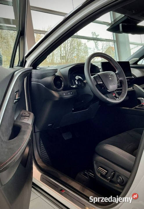 Toyota CHR 4X4 Hybryda 197 GR Sport Niska światła przeciwmgielne