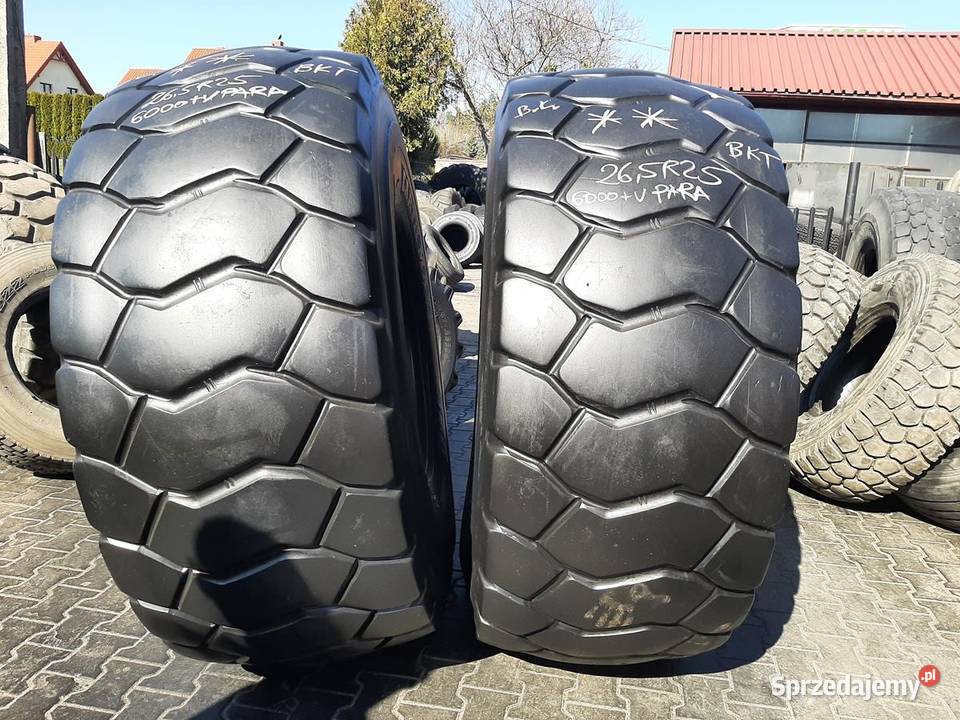 2x Opona używana przemysłowa 265R25 BKT EARTH Zaścianki