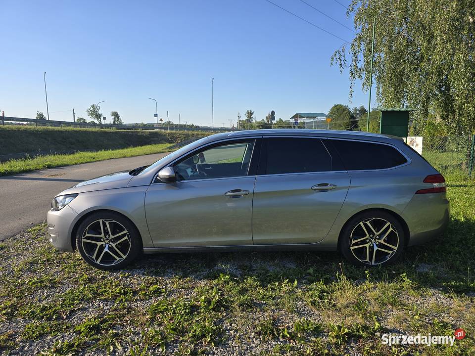 Peugeot 308 16 BlueHDI 120 hp super stan Rok produkcji 2015 Łubno
