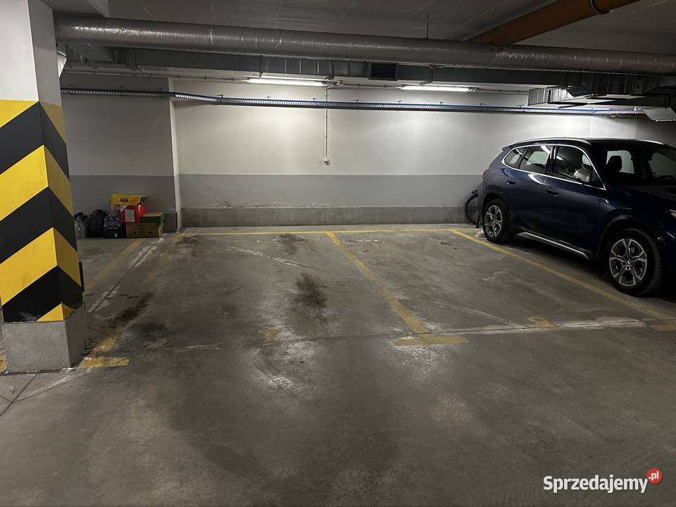 garaż miejsce postojowe wynajmę ok Szaserów Warszawa