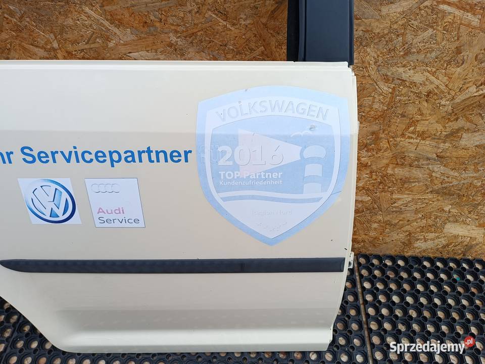 VW TOURAN 1 I LIFT DRZWI TYŁ TYLNIE PRAWE PRAWY Słowikowo sprzedam