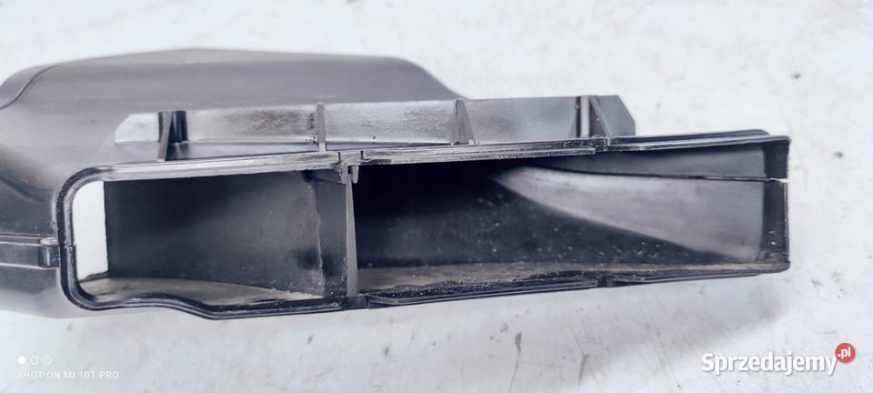 WLOT DOLOT POWIETRZA AUDI A6 C6 4F0129618J osobowe Przystajń
