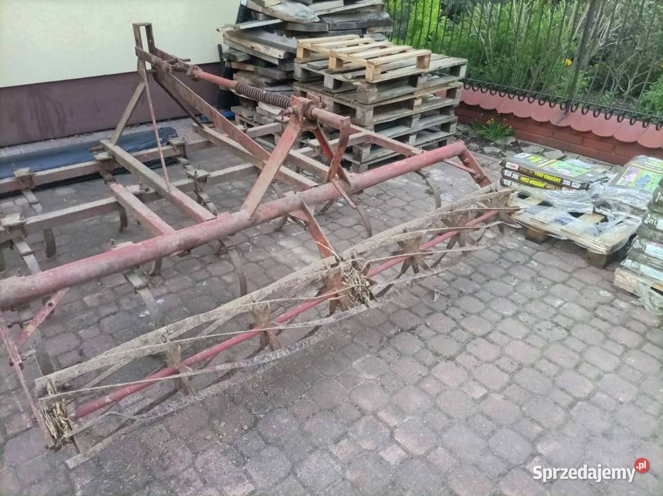 Kultywator szerokość 210 z wałkiem strunowym