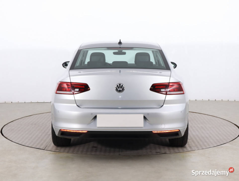 VW Passat 20 TSI światła przeciwmgielne Volkswagen Piaseczno