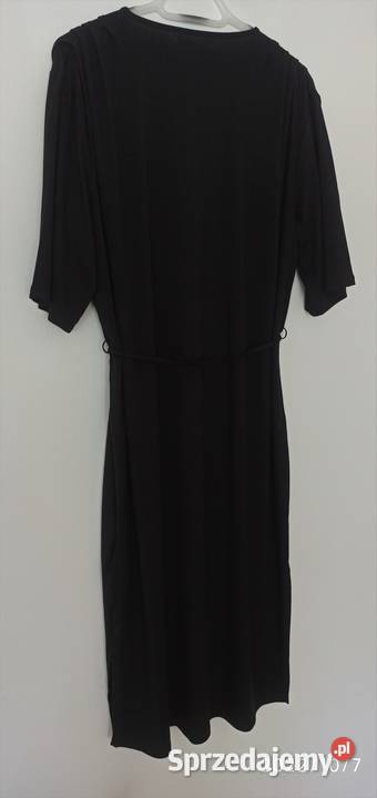 Czarna dzianinowa sukienka midi z rozporkami Radzyń Podlaski sprzedam