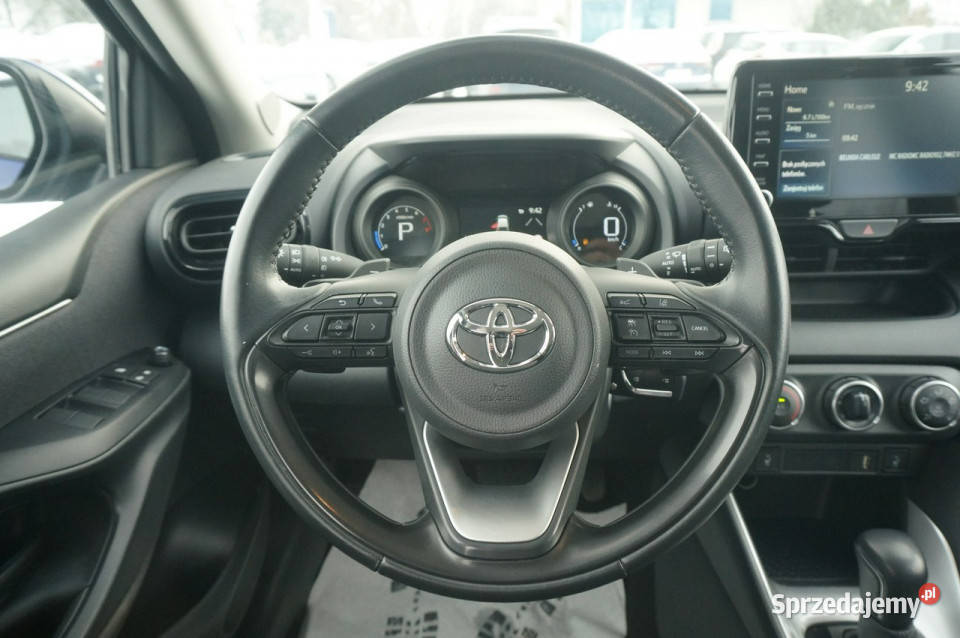 Toyota Yaris 15 125 Comfort CVT Salon Polska 1490cm3 Poznań