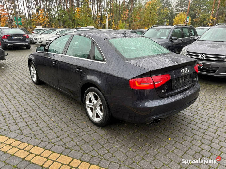 Audi A4 sedan 18 benzyna 170 Xenony Skóry czujnik parkowania Lipówki sprzedam