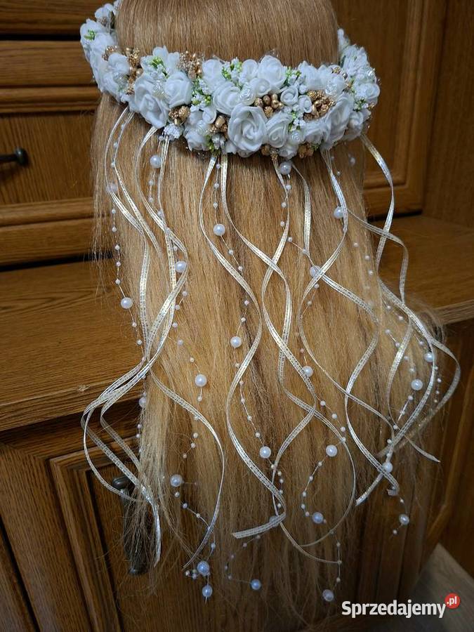 Wianek komunijny bialo zloty asymetryczny Borów