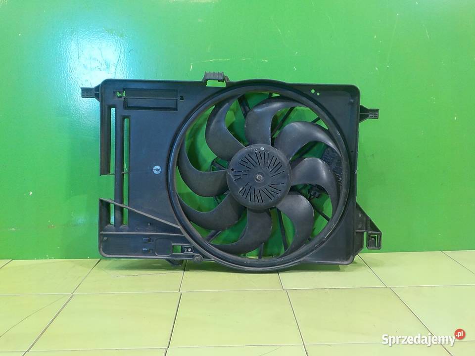 FORD FOCUS MK3 10 B 12r HB 5D wentylator mazowieckie