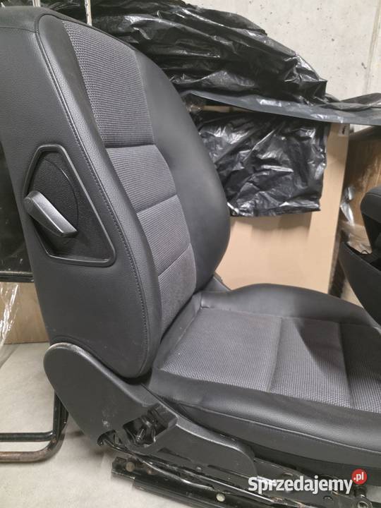 Mercedes W204 na części osobowe Samochody na części Wrocław