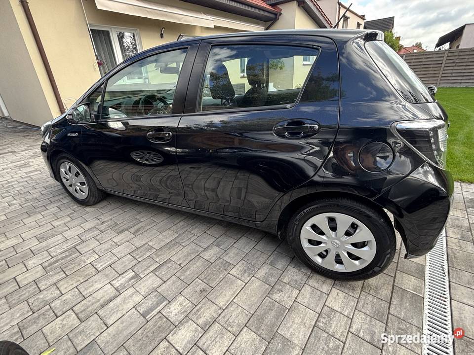 Yaris 15 hybryda automat led navi autoklim Yaris Ryczywół