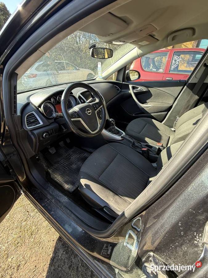 Opel Astra 2012 Astra Budki Piaseckie