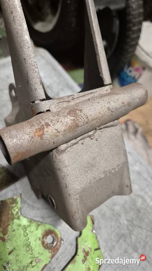 Motorynka dolne mocowanie silnika