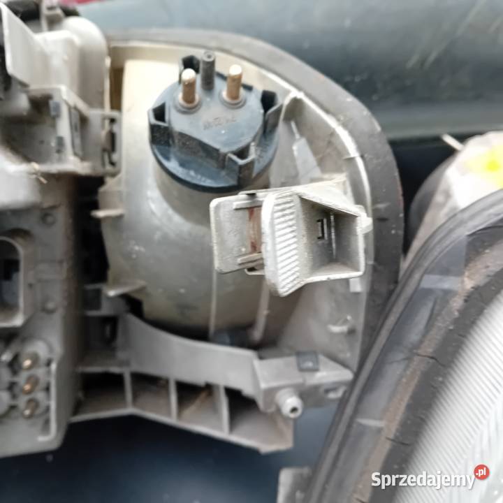 Mercedes W202 lift lampy przód Lampy przednie