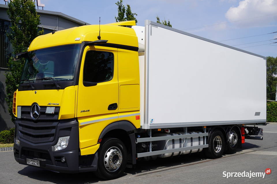 MercedesBenz Actros 2545 MP5 6x2 E6NOWA chłodnia nie Kraków
