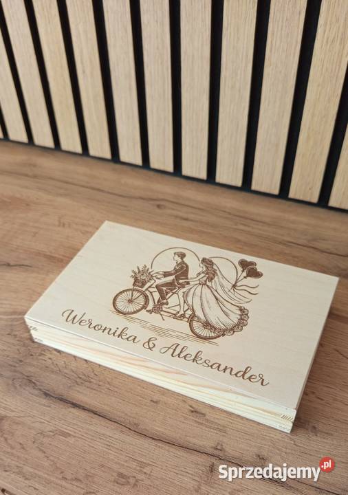Personalizowane pudełko na pieniądze ślubne wzór Bełchatów