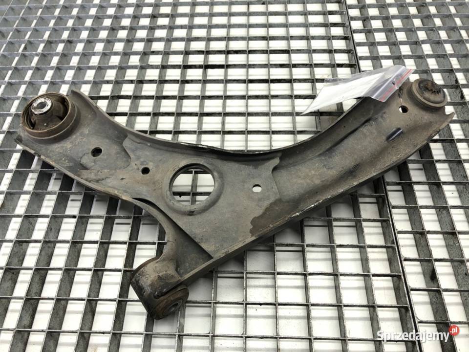 WAHACZ PRAWY PRZÓD HYUNDAI ELANTRA VII Motoryzacja podkarpackie