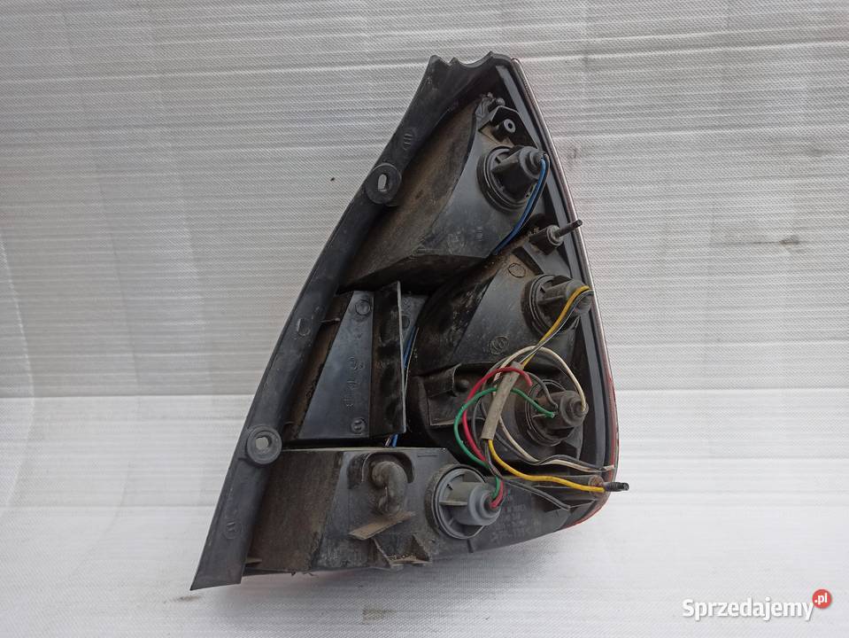 Daewoo Nubira kombi lampa tył tylna lewa osobowe Części samochodowe Sieradz