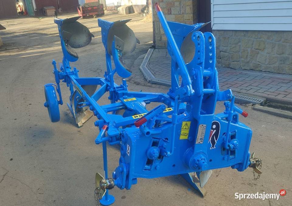 Pług 3 skibowy obrotowy rabe werk lekki model małopolskie Mostek