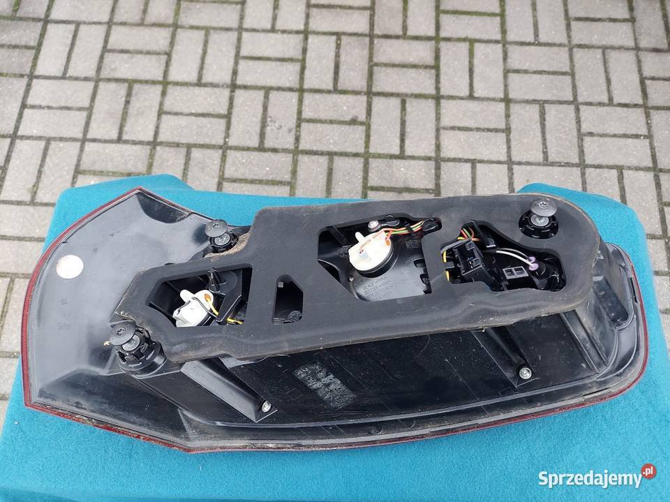 Lampa tył prawa Citroen C4 Picasso 2 II osobowe Poznań