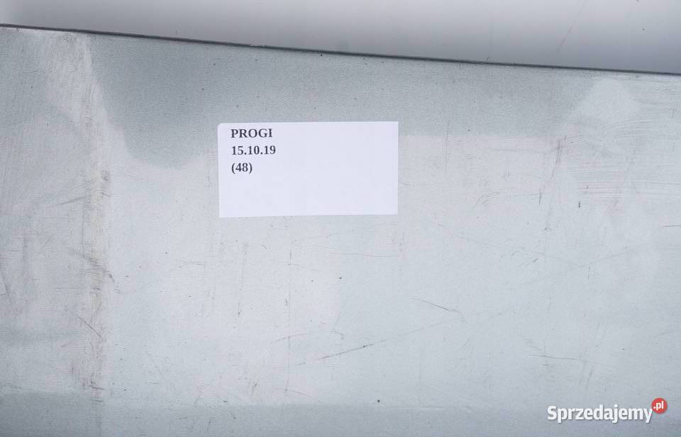 LISTWA PROGOWA PRAWA PRÓG NISSAN 350Z 76852CD040 osobowe Nowy Tomyśl