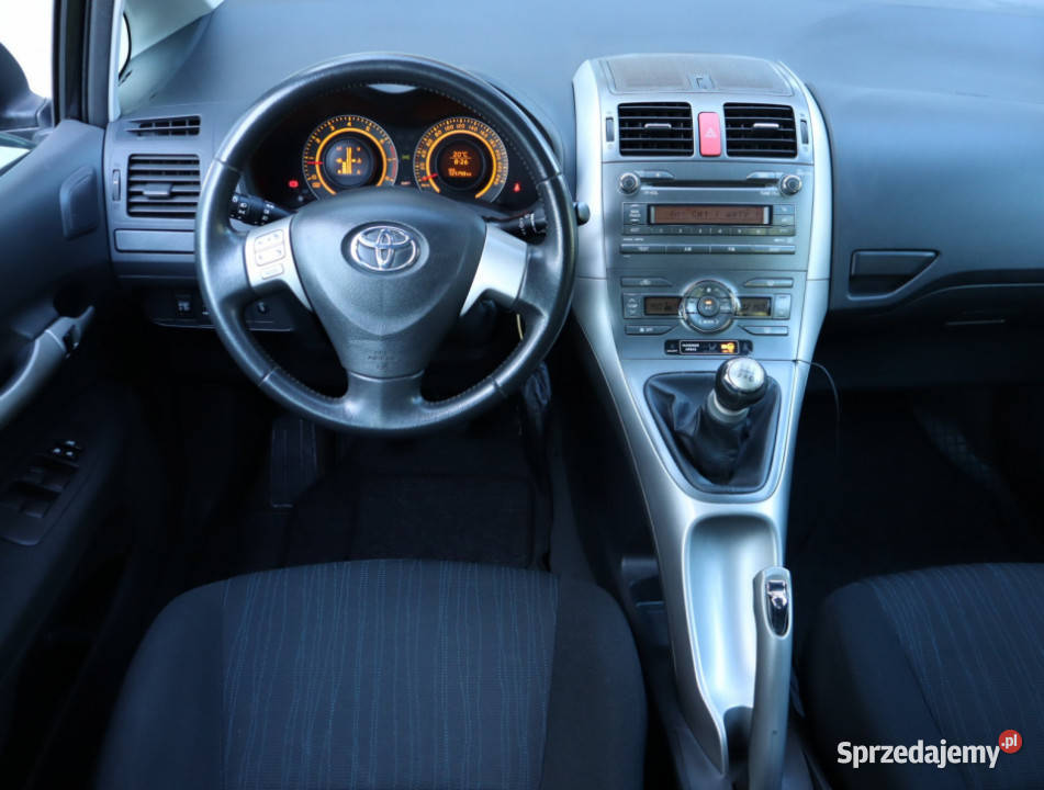 Toyota Auris 16 Dual VVTi