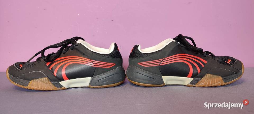 PUMA buty do sportów halowych np siatkówki Sporty drużynowe Jasień